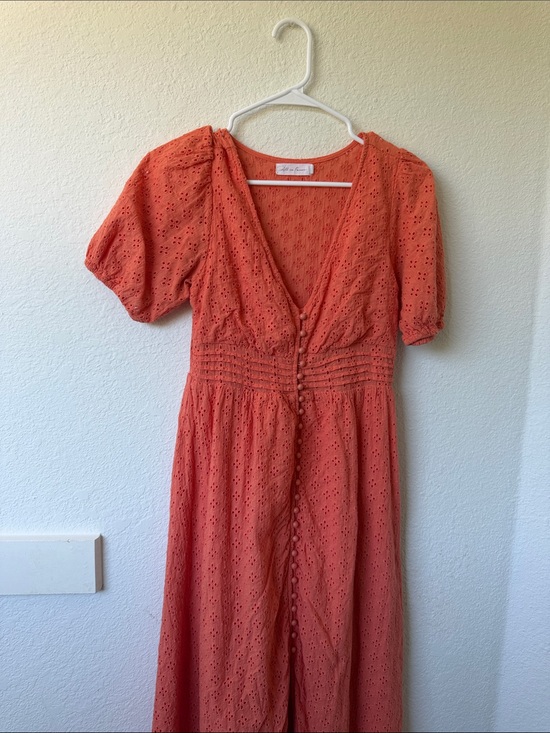 All in Favor Dresses & Skirts - All In Favor Dress Size Medium (M) Eyelet Fabric